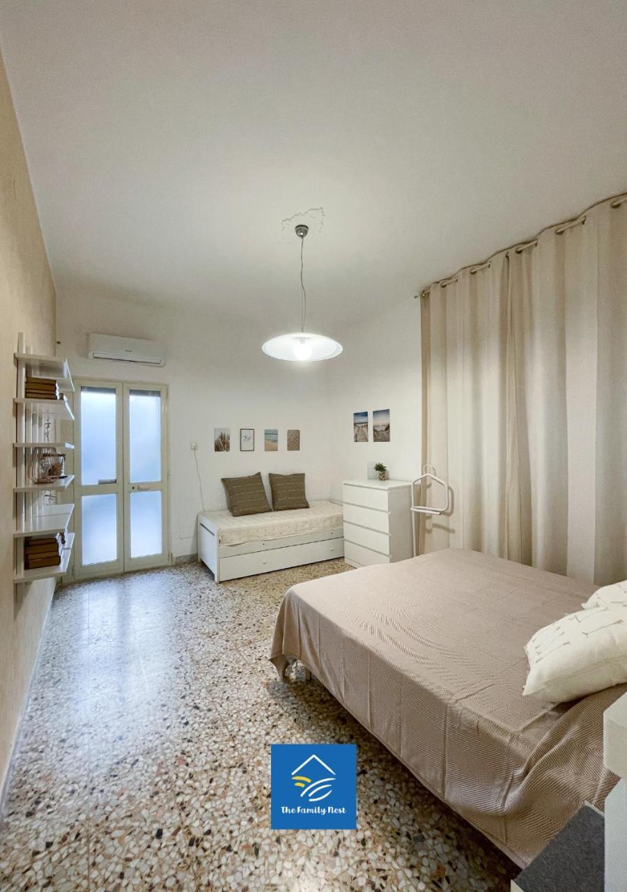 The Family Nest - Casa Eva Apartment Manfredonia Room photo